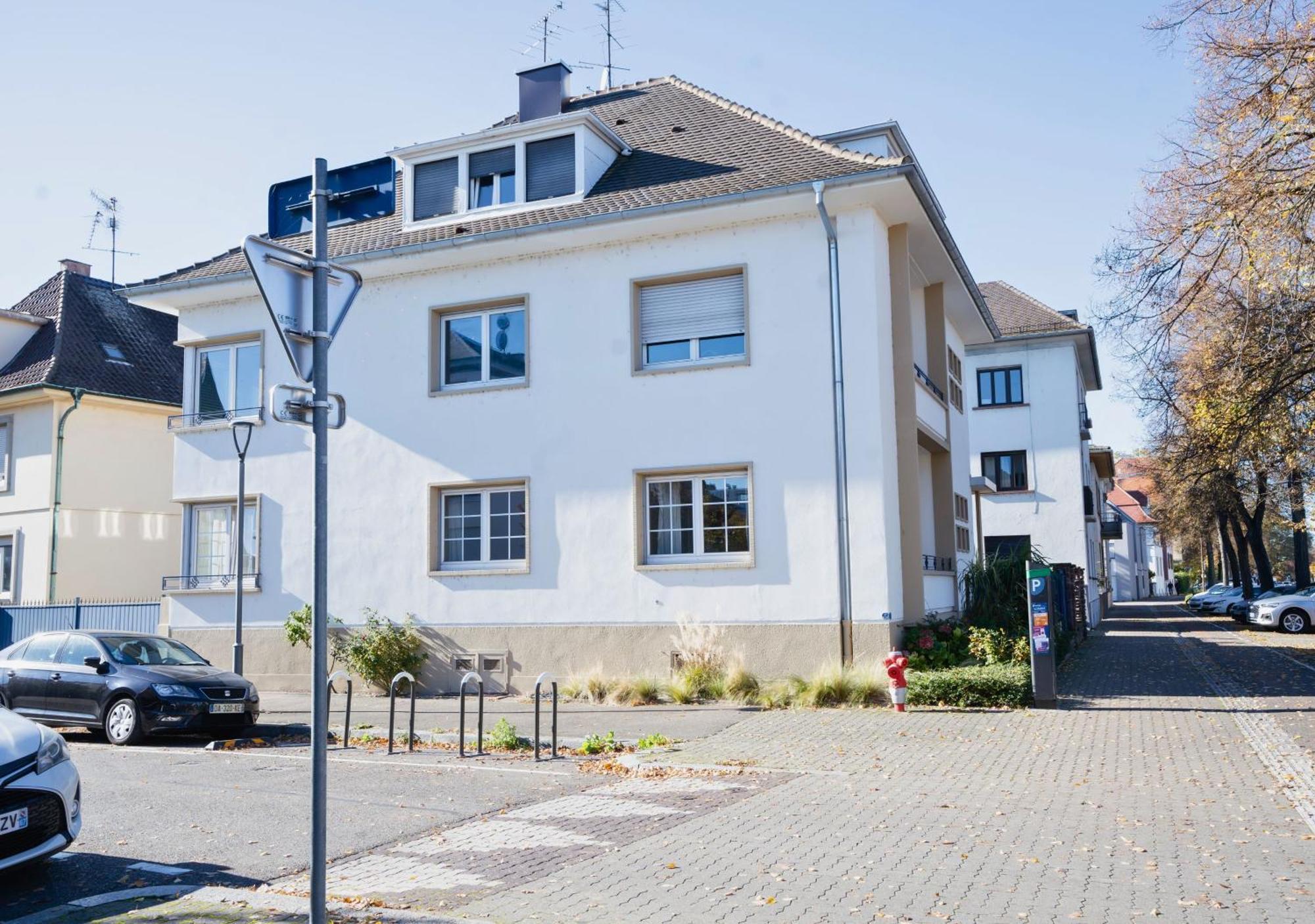 Charmant Appartement Avec Terrasse Dans Villa Straatsburg Buitenkant foto